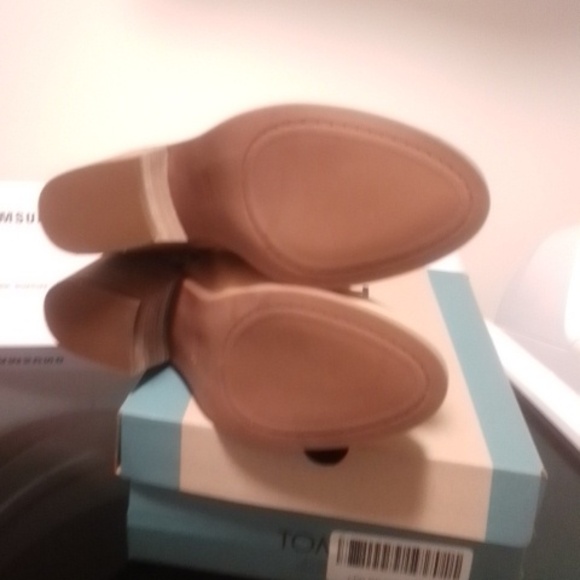 NWT NIB TOMS Everly Cutout Honey Leather/Tiny Cheetah Heel - Picture 6 of 6